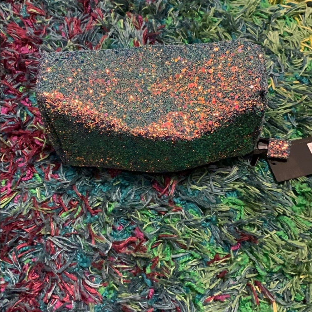 Beautiful glitter pouch - Picture 3 of 5